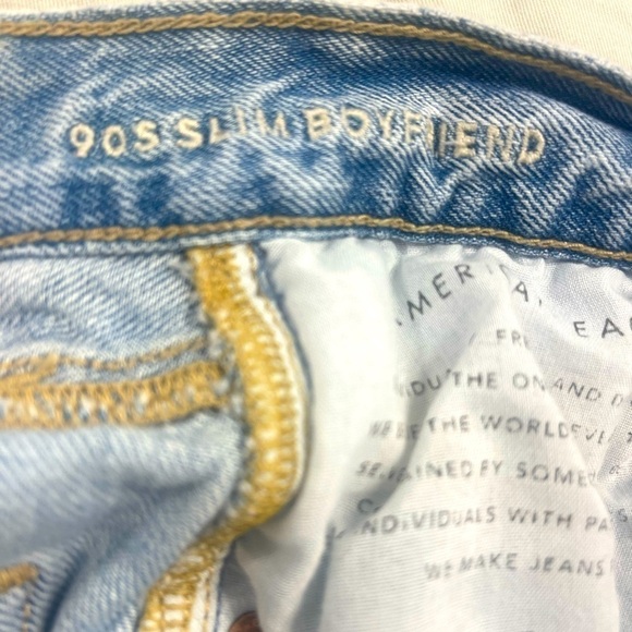 Women’s American Eagle 90s Slim Boyfriend Ripped Jeans - Picture 5 of 7